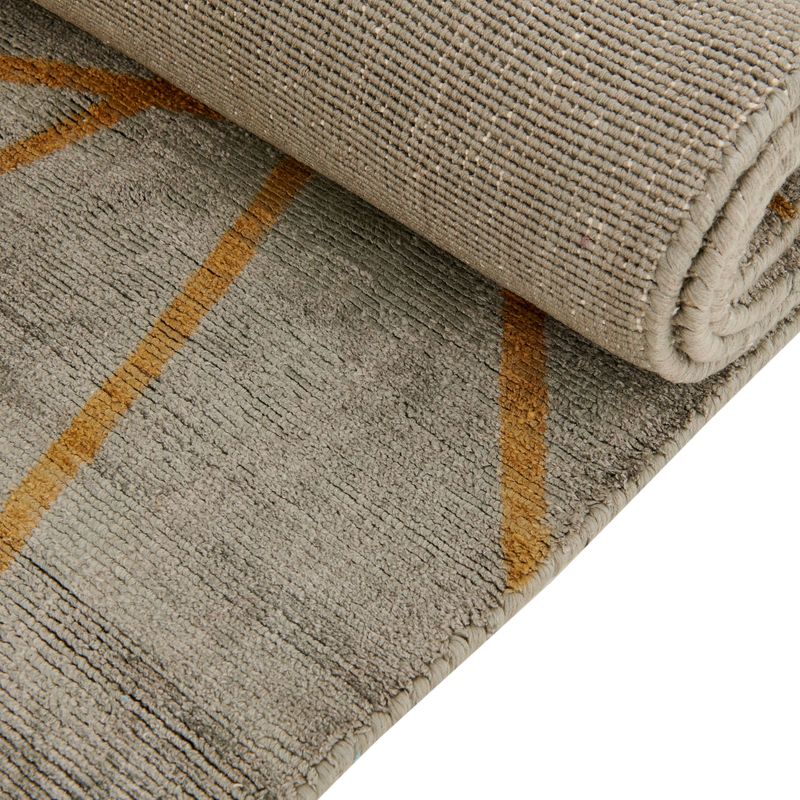 Daliat-Knotted-Rug
