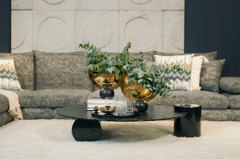 Silver-Champ-Vase-with-Marble-Base