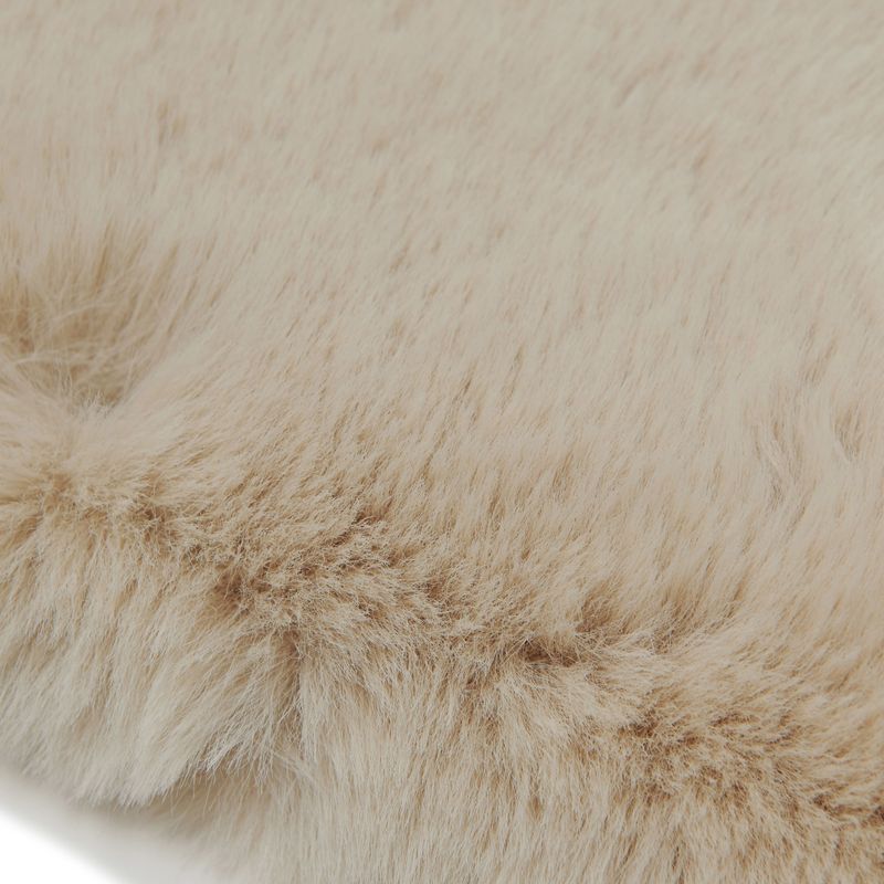 Heaven-Small-Fur-Rug